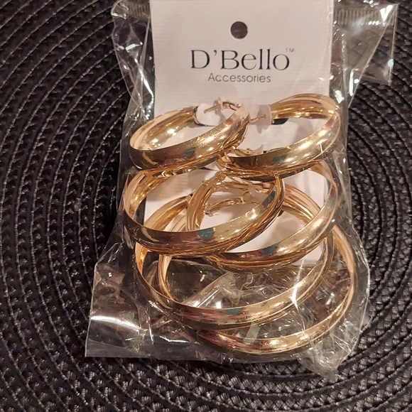 D'Bello Accessories 3 pair's Earrings - Picture 1 of 8